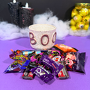 Pote de cerâmica Boo com 16 doces de Halloween – Casa da Bruxa