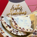 Ovo de Páscoa Chocolate Branco com Frutas Vermelhas 130g